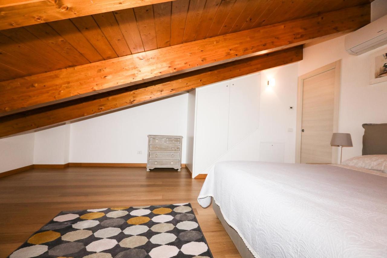 לנו Bellavista Apartments מראה חיצוני תמונה