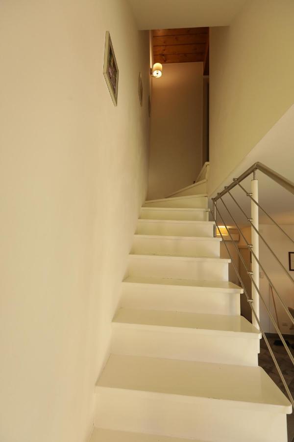 לנו Bellavista Apartments מראה חיצוני תמונה